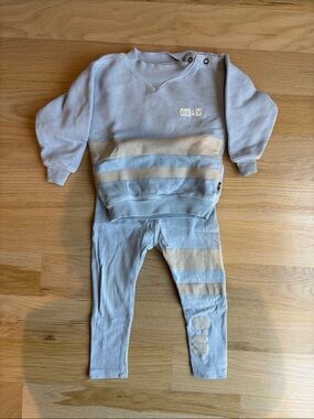 PLAY kids Light Blue & Cream Kids Sweatshirt and Leggings Set